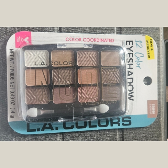 L.A.Colors 6 color Eyeshadow Palette Lucky, Haute and 12 color Traditional. - Picture 7 of 11